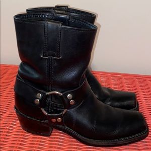 Genuine Frye Vintage black harness biker boots!!